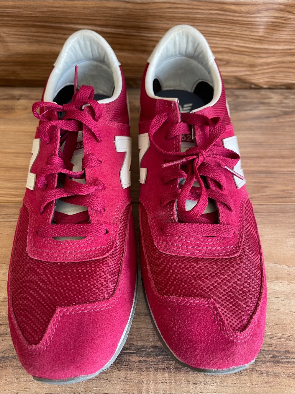 Pre-owned New Balance Women's Bright Pink Retro Sneaker with White Accents 10.5